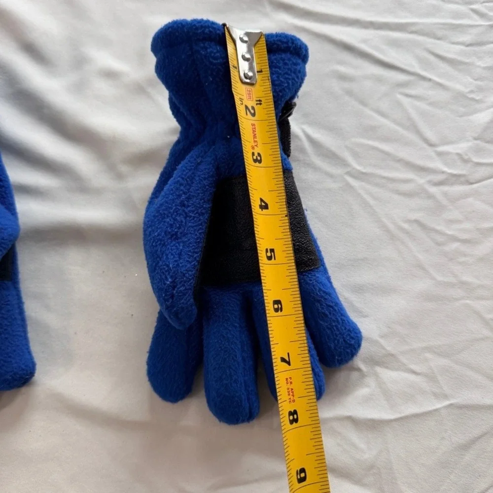 Circo Boys Blue Fleece Winter Gloves Textured Palm Grip Wrist Straps Size 8-16